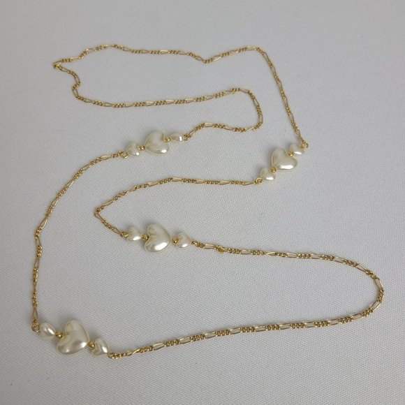 Gold Tone Chain Necklace Faux Pearl Heart - Picture 2 of 5